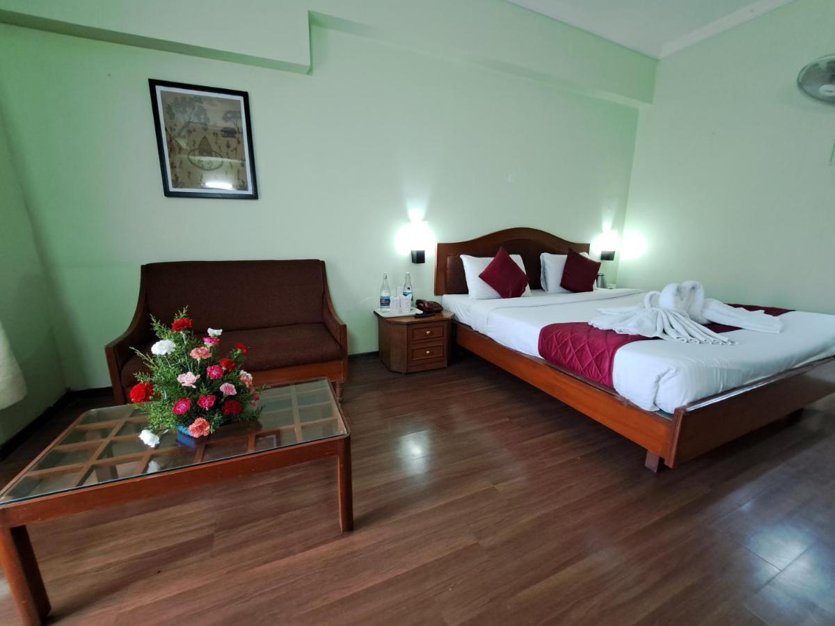 Hotel Preethi Classic Towers Ooty Luaran gambar